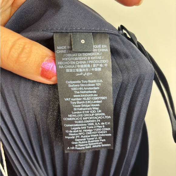 Tory Burch navy pleated skirt‎ sz 0 - Picture 6 of 7